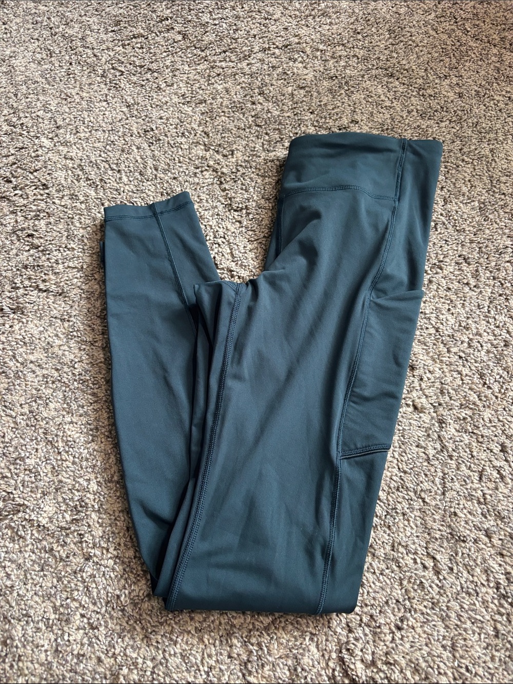 Lululemon Speed Up Tight Warp Tech Fleece 28" size 6